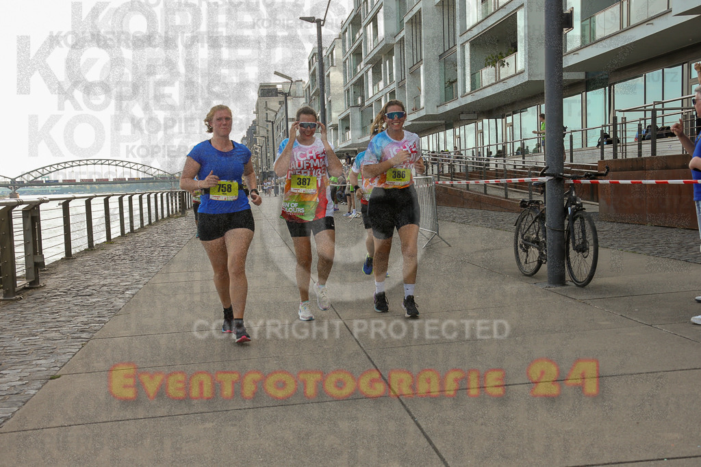 250920_1454_EX1_8162 | Sportfotografie im Rhein-Sieg Kreis, Köln, Bonn, NRW, Rheinland Pfalz, Hessen, etc. Unser Tätigkeitsfeld umfasst den Laufsport vom Volkslauf über den Marathon, Duathlon, Triathon bis zum Ultralauf wie Kölnpfad Ultra oder Schindertrail.