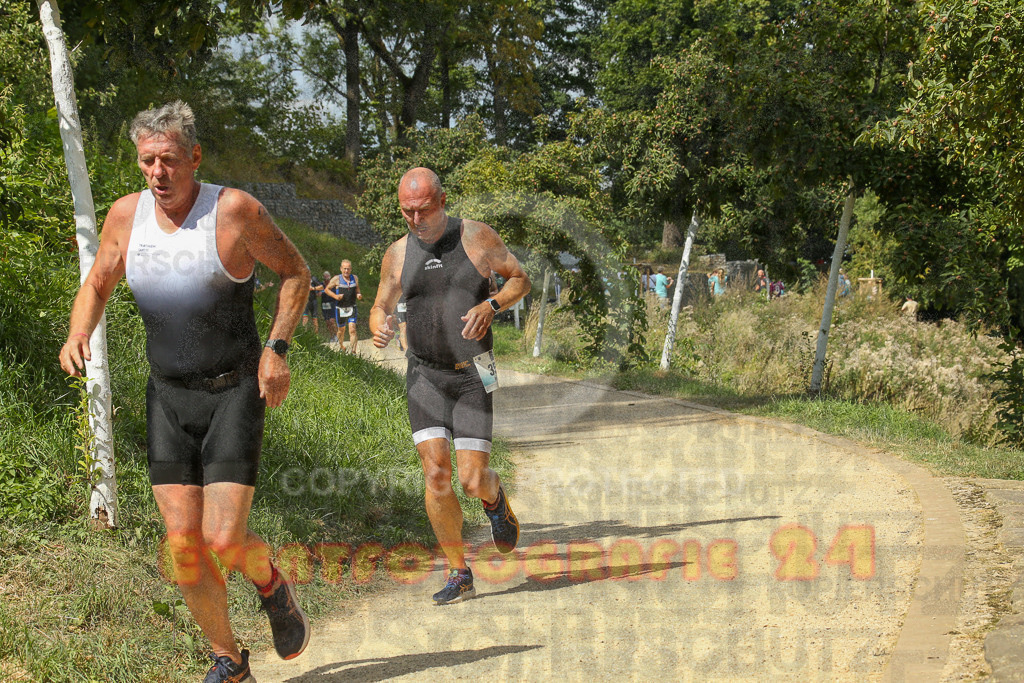 250824_1337_EX1_3002 | Sportfotografie im Rhein-Sieg Kreis, Köln, Bonn, NRW, Rheinland Pfalz, Hessen, etc. Unser Tätigkeitsfeld umfasst den Laufsport vom Volkslauf über den Marathon, Duathlon, Triathon bis zum Ultralauf wie Kölnpfad Ultra oder Schindertrail.