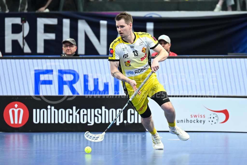 Zug United - HC Rychenberg - 25. April 2026 | Claudio Mutter (#13 HC Rychenberg Winterthur) am L-UPL Superfinal-Spiel zwischen Zug United und HC Rychenberg am 25. April 2026 in der BCF Arena, Fribourg, Schweiz.Bild: Sportfotografie Markus Aeschimann | www.markus-aeschimann.ch - Realisiert mit Pictrs.com
