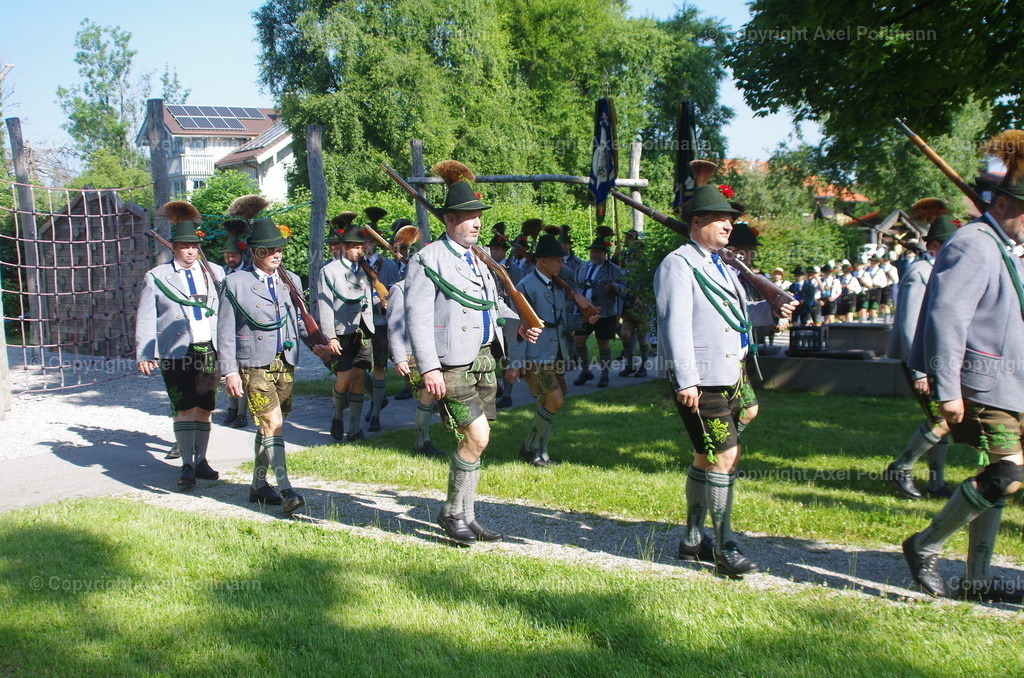 IMGP2826 | fotografiert von Axel PollmannLeonhardi Wallfahrt Benediktbeuern und Murnau, Fronleichnam, Fasching, Landschaft im Loisachtal und Benediktbeuern  - Realisiert mit Pictrs.com