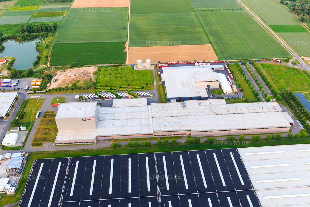 Luftbild: Prowell Papierverarbeitung Gmbh in Offenbach an der Queich im Bundesland Rheinland-Pfalz in Deutschland. Foto: IMG_100619.jpg vom 01.06.2017 durch Werner Riehm/FLY-FOTO.deProgroup AG