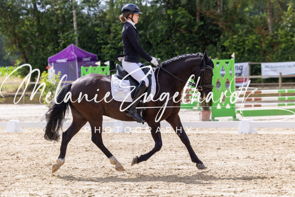 7I8A4243 | melanie-engelhardt-photography - Realisiert mit Pictrs.com