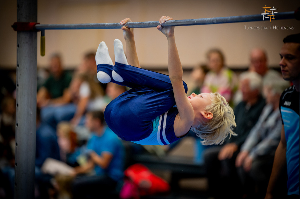 Promo-454 | "Fussifoto.com – Ihr Ansprechpartner für hochwertige Fotografie! Entdecken Sie kreative Bilder und professionelle Dienstleistungen. Kontaktieren Sie uns für Ihre Projekte!"