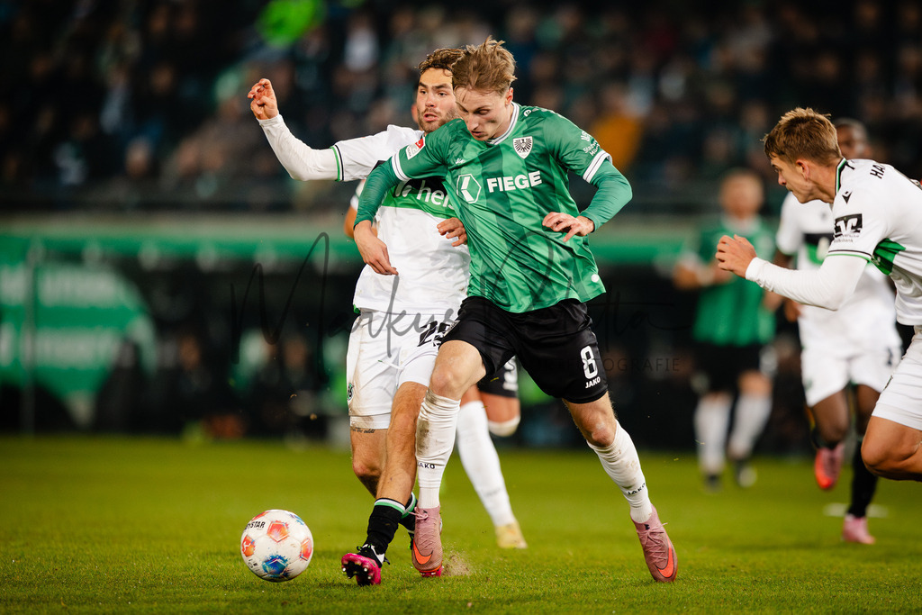 2. Bundesliga, Saison 2025/26, 15. Spieltag: SC Preußen Münster - Hannover 96 | Münster, 05.12.2025: 2. Bundesliga, 15. Spieltag, SC Preußen Münster gegen Hannover 96 im LVM-Preußenstadion in Münster. Foto: sportfotografie.ms | Markus Paletta - Realisiert mit Pictrs.com