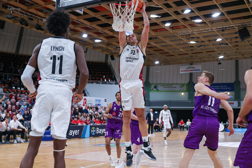 Pro A BAYER GIANTS vs BG Göttingen-102 | Fotos von Basketballspielen aus dem Raum NRW fotografiert von Gero Mueller-Laschet und Daniel Schaefer - Realized with Pictrs.com
