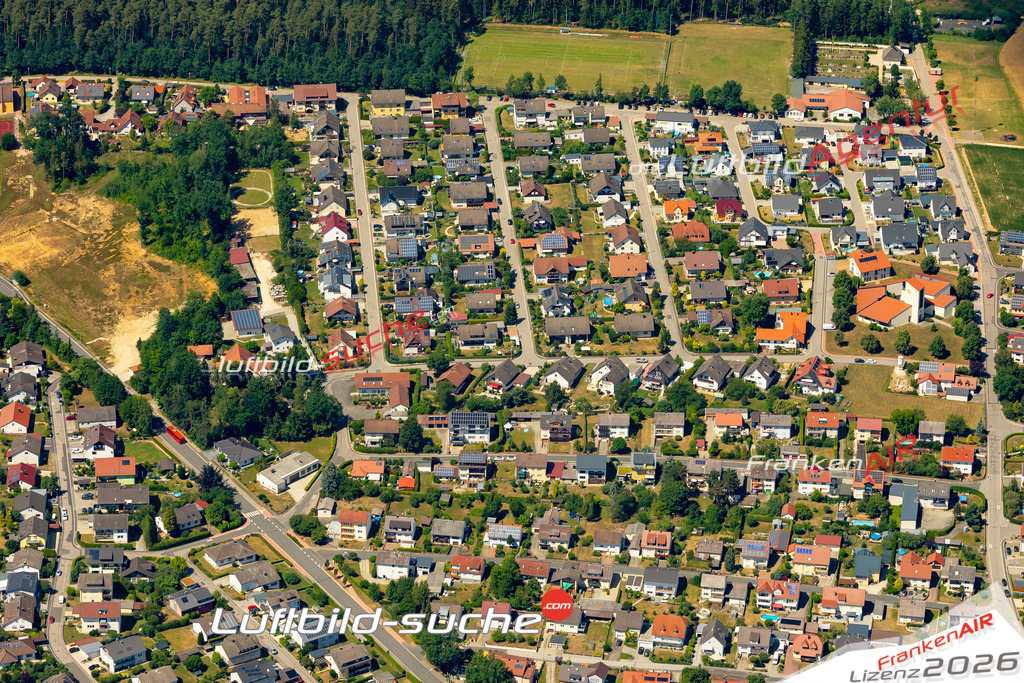 Das Luftbild der Stadt Ebermannsdorf wurde 2022 vom Flugzeug heraus erstellt (keine Drohnen-Aufnahmen) Aufnahmehöhe ca.450 Meter- hohe Bildauflösung und Druck-Qualität. Garantiert!