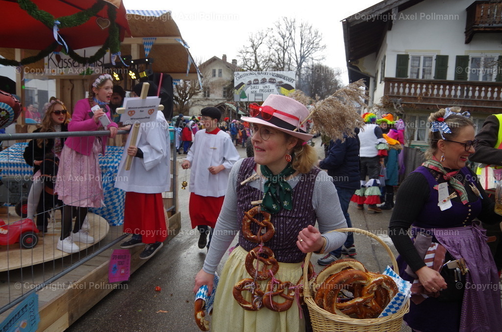 IMGP3967 | fotografiert von Axel PollmannLeonhardi Wallfahrt Benediktbeuern und Murnau, Fronleichnam, Fasching, Landschaft im Loisachtal und Benediktbeuern  - Realized with Pictrs.com