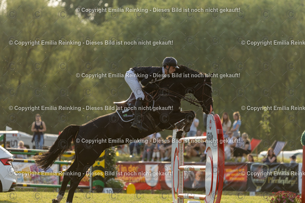 CL5A1410 | Emilia Reinking Fotografie - Realisiert mit Pictrs.com