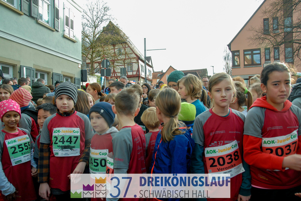 AOK JuniorCup 400m | 3Koenigslauf 2023 - Realisiert mit Pictrs.com