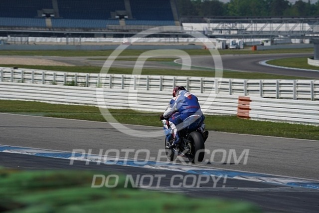 2022_05_10_PBK_32731 | Sportfotografie; SlowMotion; Video; Rennstrecke; Hafeneger; Speer; Racing; RSE; BMW; CBO; Trackday; Motorsportarena; Hockenheimring; Brno; Most; Barcelona; Valencia