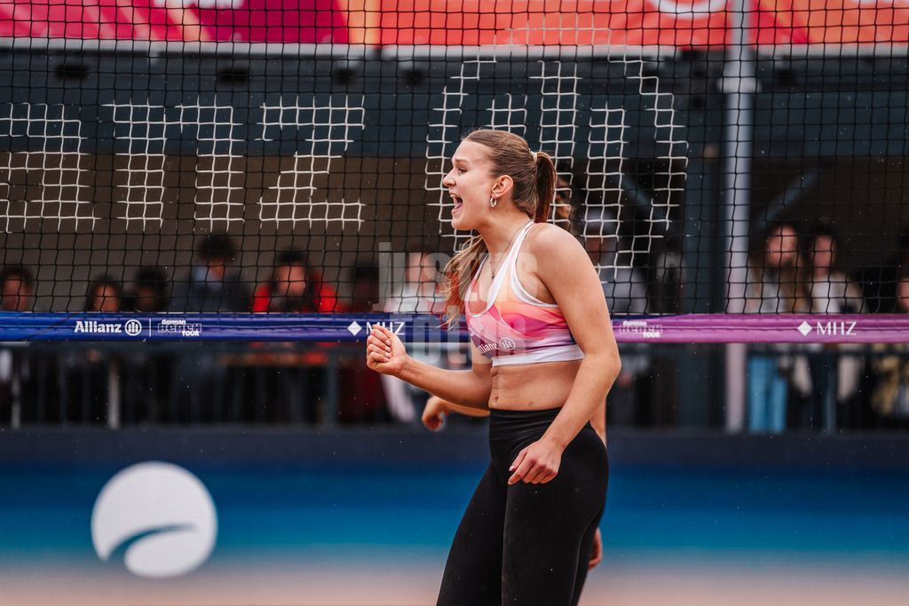Beachvolleyball | Frauen | Allianz German Beach Tour 2025 | Tourstop Hamburg | 29.05.2025 | Mila Jancar jubelt