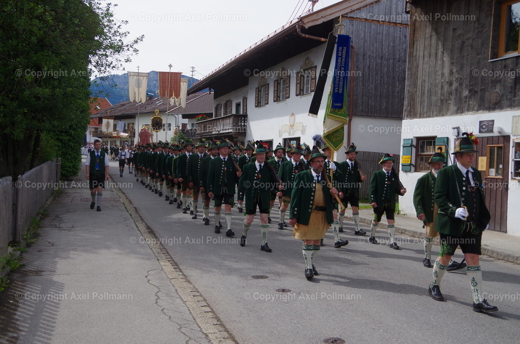 IMGP5178 | fotografiert von Axel PollmannLeonhardi Wallfahrt Benediktbeuern und Murnau, Fronleichnam, Fasching, Landschaft im Loisachtal und Benediktbeuern  - Realisiert mit Pictrs.com