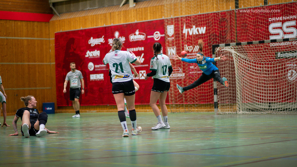 DSC_0657 | "Fussifoto.com – Ihr Ansprechpartner für hochwertige Fotografie! Entdecken Sie kreative Bilder und professionelle Dienstleistungen. Kontaktieren Sie uns für Ihre Projekte!"