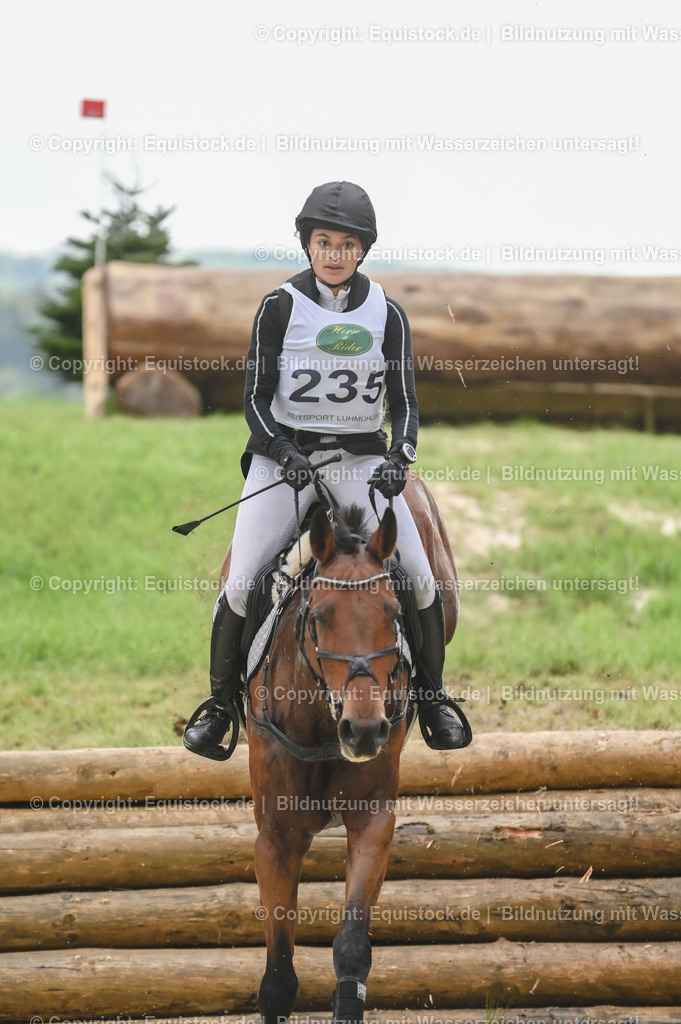 20230513_CCI2_Section2_Gelände_0583 | equistock