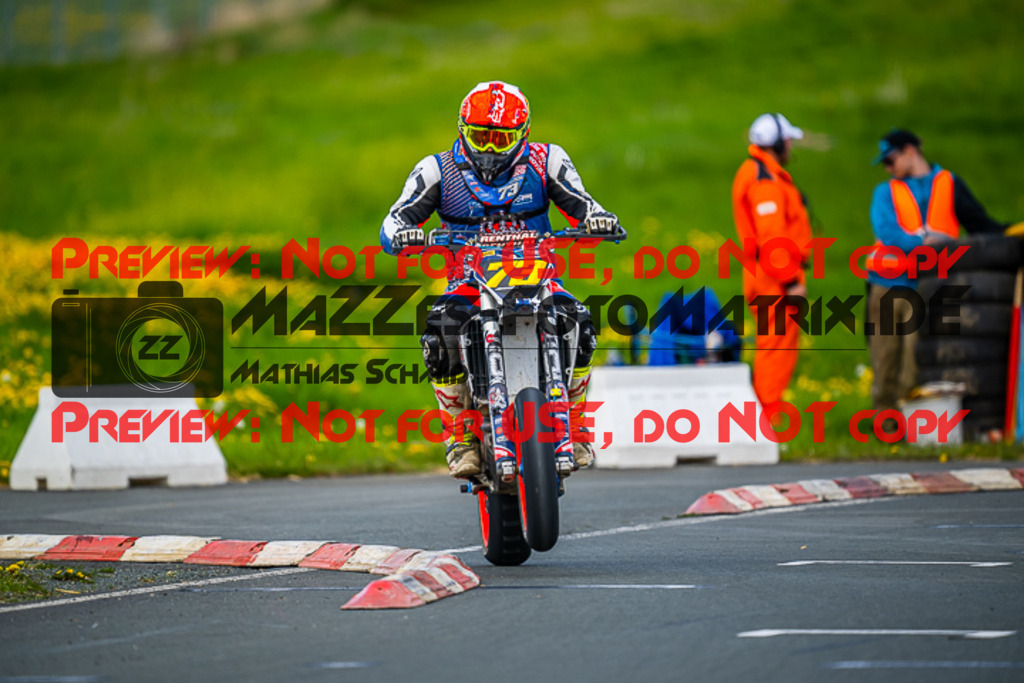 MaZZes_FotoMatrix_230506_7588 | S2