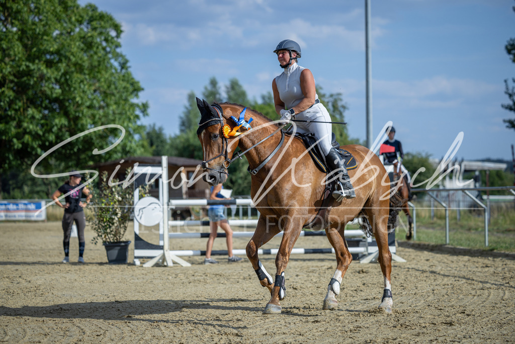 20260704-_3LI2307 | Tierfotografie Pferde, Hunde, Katzen, Haustiere.
Turnierfotografie Reitturniere, Reiten, Springreiten, Dressur in Hanau, dem Main-Kinzig-Kreis und dem Rhein-Main- Gebiet um Frankfurt