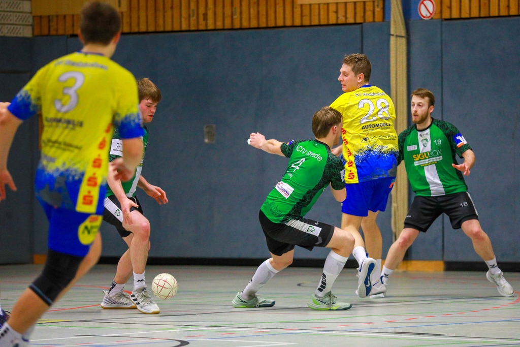 SVN_HcTvRhede_131225_157 | Bildergalerie von Sport-Ereignissen aber auch von weiteren spannenden Dingen - nicht nur vom Niederrhein. In Anlehnung an den bekannten Spruch von Hanns Dieter Hüsch heißt das Motto: "Niederrhein ist überall".  - Realisiert mit Pictrs.com