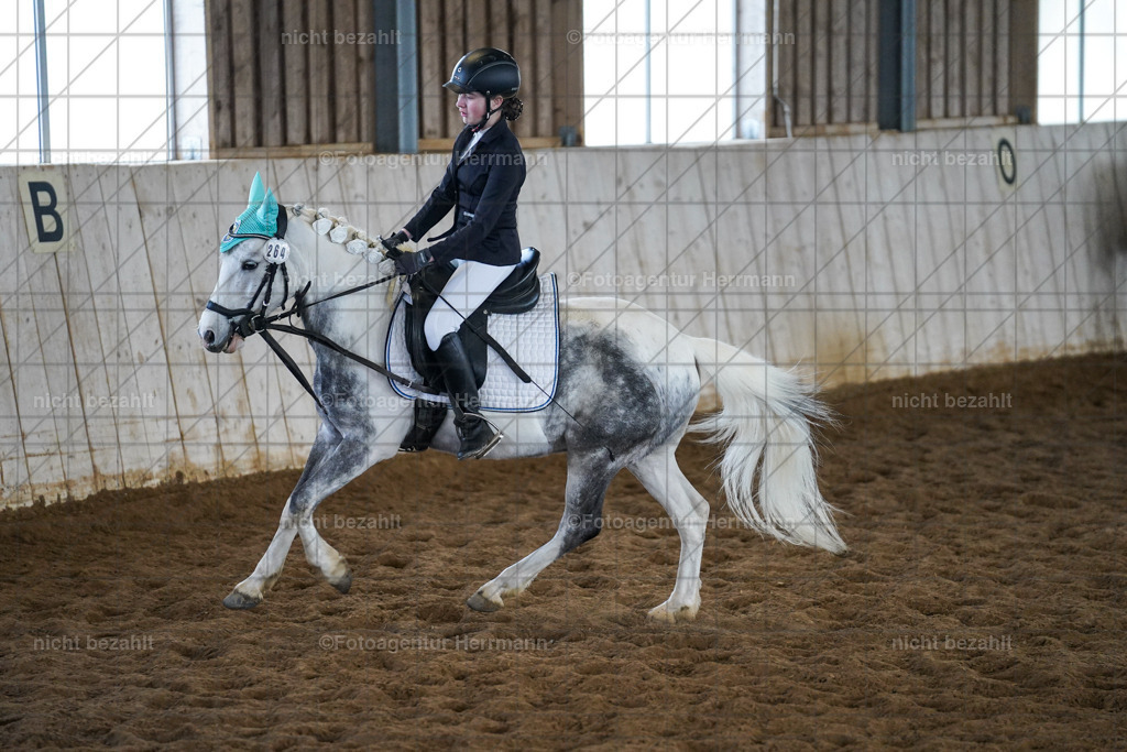 20230518-FAH03793 | Frühjahrsturnier, landberg am Lech, 2023, Reitclub Landsberg, Turnierbilder, Fotos Turnier Landsberg, Fotoagentur Herrmann, Turnierfotografen Bayern, reitsport Fotograf, Pferde Fotograf
