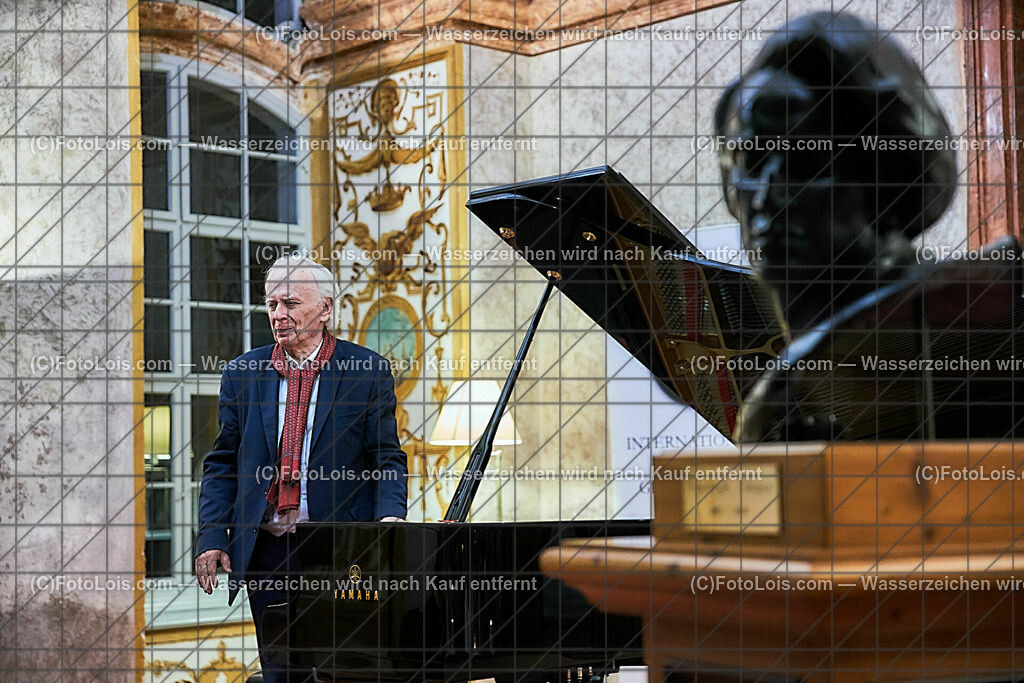 ALS1107_XXXIX-Chopin-Festival_Nocturno_Olejniczak Janusz | (C)FotoLois.com, Alois Spandl, XXXIX. internationales CHOPIN-Festival in der Kartause Gaming, NOCTURNO - nächtliches Konzert bei Kerzenlicht, Sa 5. August 2023.