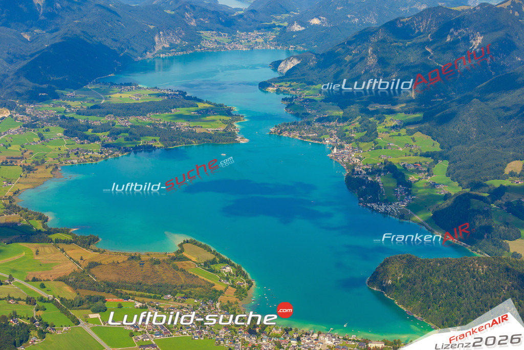 Schrägluftbild  Wolfgangsee  St. Wolfgang im Salzkammergut - Das Luftbild wurde 2025 vom UL-Flugzeug heraus erstellt ( keine Drohne ) - Hochauflösende Luftaufnahme -Nicht vergleichbar mit Google Maps oder Satelittenbilder- Die Geschenkidee !Mit Lizenz und Bildrechte bestellbar