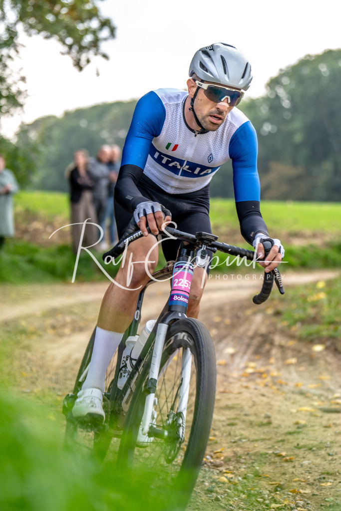 Ralf Eppink Photography 20251012_DSC03265 | Sportfotografie, Eventfotografie, Porträtfotografie, Radsport Fotograf, Triathlon Fotograf, Düsseldorf Fotograf, Köln Fotograf, Actionfotografie, Teamfotografie, Peoplefotografie, Business Portraits, Veranstaltungsfotografie, Reportagefotografie - Realisiert mit Pictrs.com