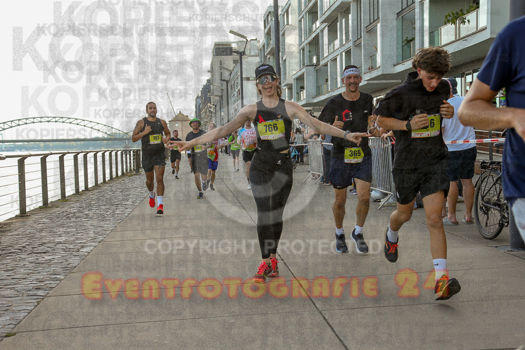 250920_1448_EX1_7681 | Sportfotografie im Rhein-Sieg Kreis, Köln, Bonn, NRW, Rheinland Pfalz, Hessen, etc. Unser Tätigkeitsfeld umfasst den Laufsport vom Volkslauf über den Marathon, Duathlon, Triathon bis zum Ultralauf wie Kölnpfad Ultra oder Schindertrail.