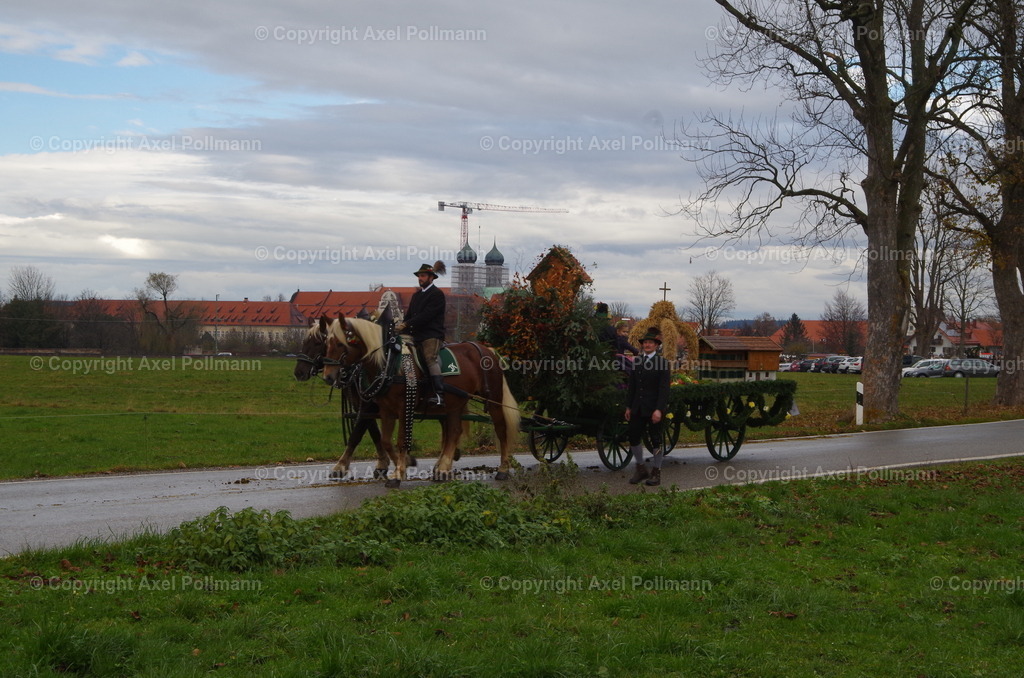 IMGP9992 | fotografiert von Axel PollmannLeonhardi Wallfahrt Benediktbeuern und Murnau, Fronleichnam, Fasching, Landschaft im Loisachtal und Benediktbeuern  - Realisiert mit Pictrs.com