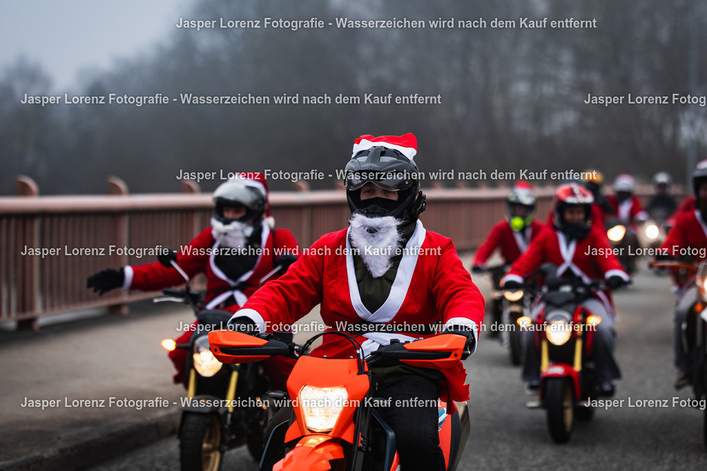 X-Mas Ride I Kiel I 2025 | Jasper Lorenz Fotografie - Realisiert mit Pictrs.com