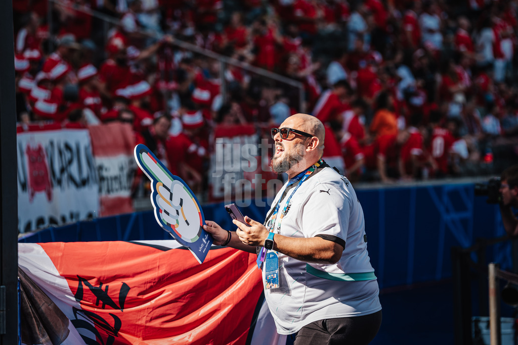 Fußball | Herren | UEFA-Fußball-Europameisterschaft 2024 | Gruppe D | Niederlande vs. Österreich | 25.06.2024 | Aleksandar Brankovic im Stadion