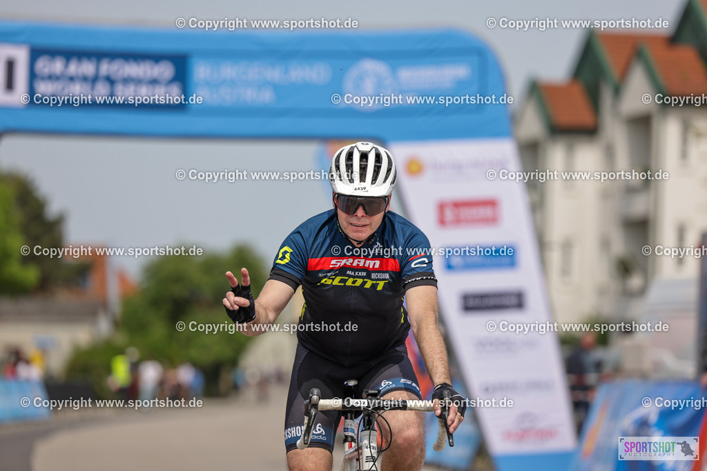 VJ__9495 | Neusiedlersee Radmarathon 2026@sportshot_your_pictrs #yourpictures#roadtowm2029 #nrm #neusiedlerseeradmarathon #neusiedlersee #neusiedlerseetourismus #burgenland #mörbisch #nrm26 #burgenlandtourismus #voglundco #poweredbyburgenlandtourismus #radsport #rad #marathon #ucigranfondo #visitburgenland #ucigranfondoworldseries
