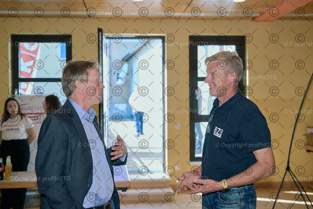 202_202509_EmployerBranding_NZ9_1834 | proPHOTO - Realisiert mit Pictrs.com