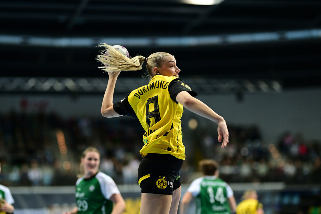 Handball I Frauen I Saison 2024-2025 I 1. HBF I 11. Spieltag I VfL Oldenburg - Borussia Dortmund | Der Sportfotograf. - Realisiert mit Pictrs.com