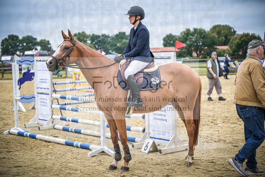 DOS_4229 | Entdecke hochwertige Reitturnierfotos von Foto Oger. Professionell, emotional und authentisch – jetzt Lieblingsmomente im Shop bestellen.Deutschlandweite Turnierfotografie. - Realisiert mit Pictrs.com