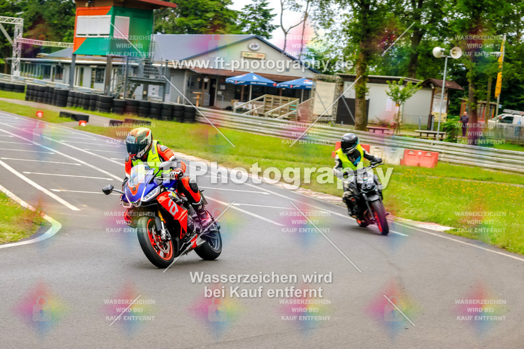VBK-7850 | Hier findet Ihr Bilder von Touristenfahrten auf der Nürburgring Nordschleife oder von anderen Veranstaltungen die ich besucht habe. Viel Spass beim Durch Schauen 