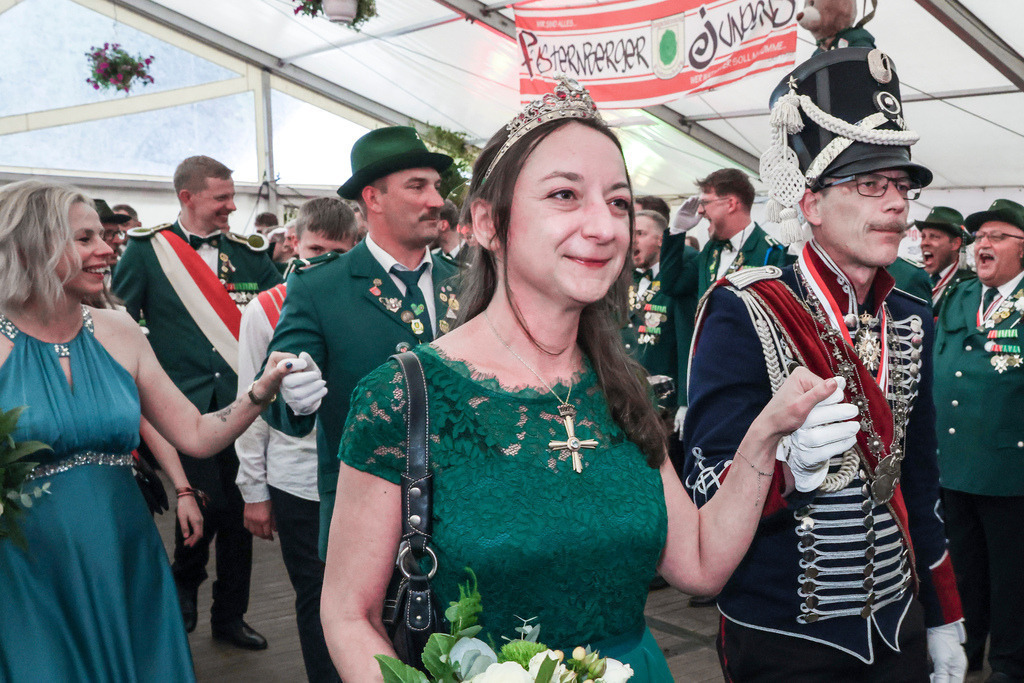 top-top.de 240601-167 | Foto, Video, Fotografie, Videografie, Fotobox, DJ, Discjockey, Musik, Musikbox, Veranstaltung, Photobooth, Amazon, Ebay, Buchtipp, Bestseller, Autor, Verlag, Buch, Wesel, Hamminkeln, NRW, Dinslaken, Rees, Drohne, Hochzeit, Party, Fotobox, Wesel, Fotograf