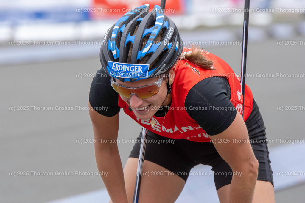Deutsche Meisterschaften Biathlon | Deutsche Meisterschaften Biathlon, Speziallanglauf Frauen am 14.09.2018 in der DKB SKI ARENA in Oberhof, (Deutschland)

Bild: Hinz Vanessa vom SC Schliersee / Zoll - Realisiert mit Pictrs.com