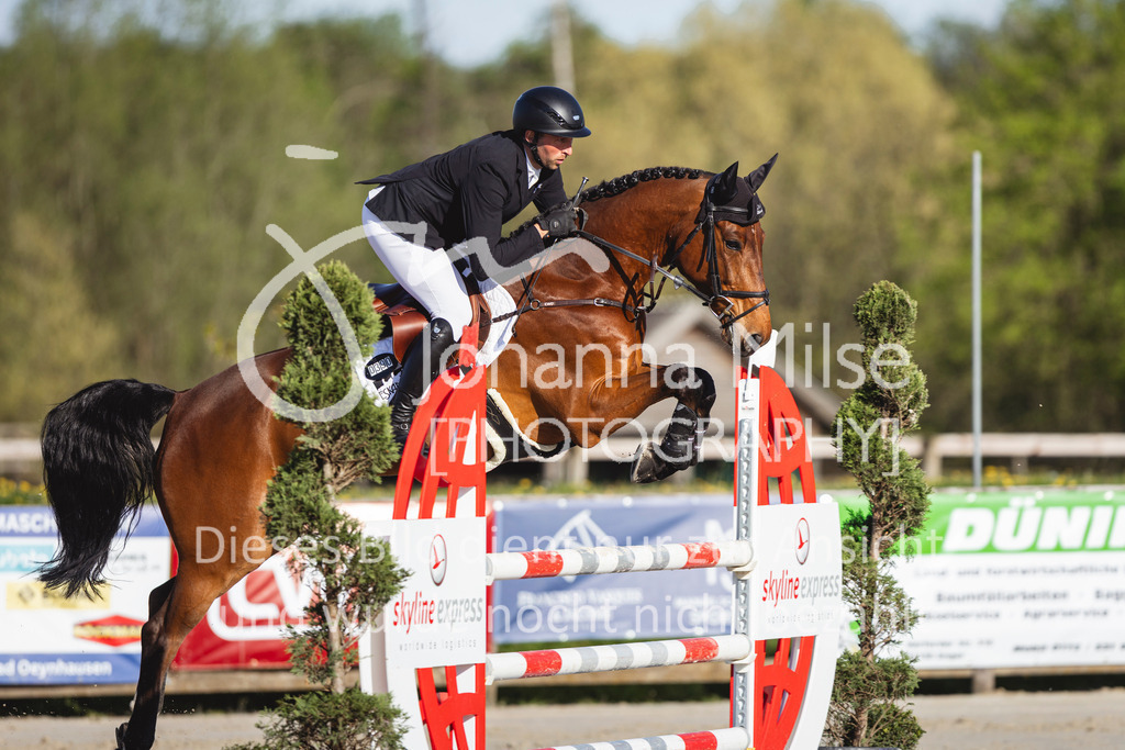 260421_Frühlingsfest_5_SprPf-M-505 | Deine schönsten Turniermomente als professionelle Fotos! Entdecke hochwertige Pferdesport-Fotografie im Online-Shop. Jetzt Fotos finden & bestellen!