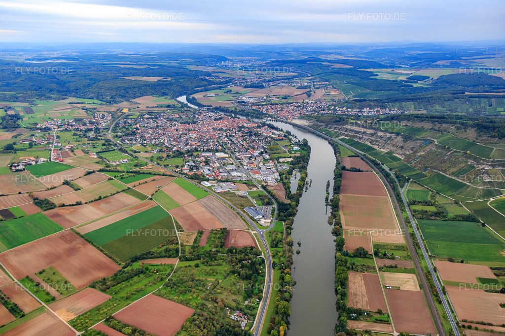 Luftbild: Fluß- Uferbereichen des Main in Zellingen im Bundesland Bayern in Deutschland. Foto: IMG_073668.jpg vom 26.09.2014 durch Werner Riehm/FLY-FOTO.de