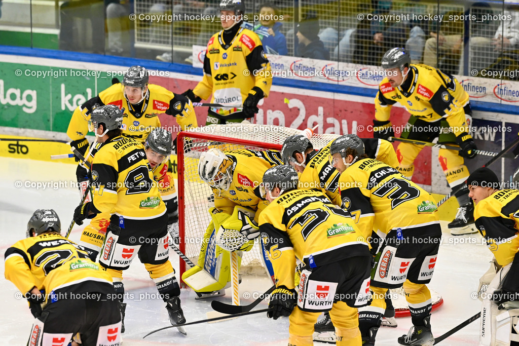 EC IDM Wärmepumpen VSV vs. HC Pustertal | HC Pustertal Mannschaft, EC IDM Wärmepumpen VSV vs. HC Pustertal, EC IDM Wärmepumpen VSV vs. HC Pustertal am 15.11.2024 in Villach (Stadthalle Villach), Austria, (Photo by Bernd Stefan)