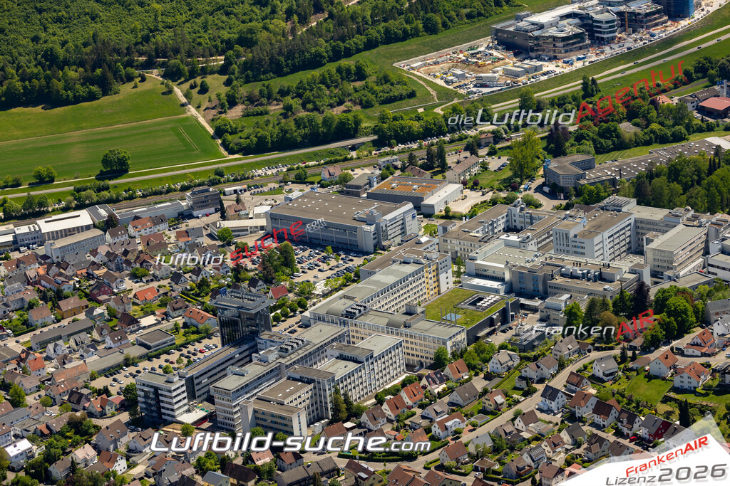 Luftaufnahme von Oberkochen - Die Luftaufnahme wurde 2025 vom UL-Flugzeug heraus erstellt ( keine Drohne ) - Hochauflösende Luftaufnahme - für professionelle Ausdrucke geeignet. Die Geschenkidee !Mit Lizenz und Bildrechte bestellbar