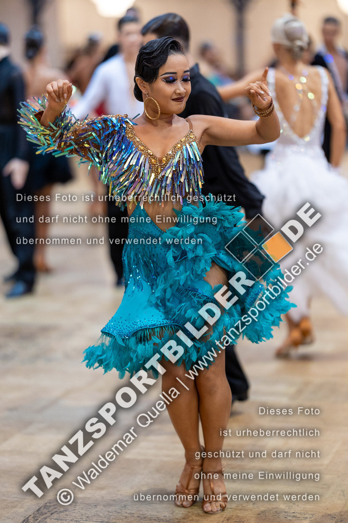 20230812-01989 | Hier finden Sie Tanz Bilder vom Latein und Standard Formationen tanzen. Sportbilder vom Tanzsport. Schöne Fotos und von Weltmeisterschaft, Europameisterschaft, Bundesliga, Regionalliga, Oberliga und Landesliga sowie von GOC Stuttgart, DanceComp, WM Bremen