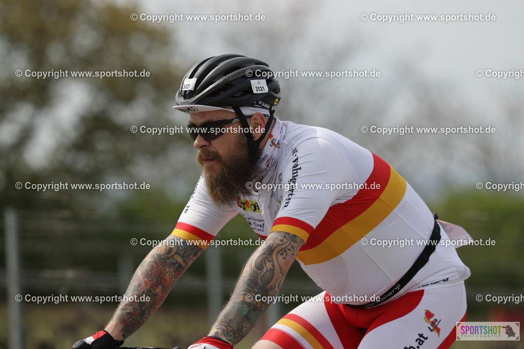 368A4675 | Neusiedlersee Radmarathon 2026@sportshot_your_pictrs #yourpictures#roadtowm2029 #nrm #neusiedlerseeradmarathon #neusiedlersee #neusiedlerseetourismus #burgenland #mörbisch #nrm26 #burgenlandtourismus #voglundco #poweredbyburgenlandtourismus #radsport #rad #marathon #ucigranfondo #visitburgenland #ucigranfondoworldseries