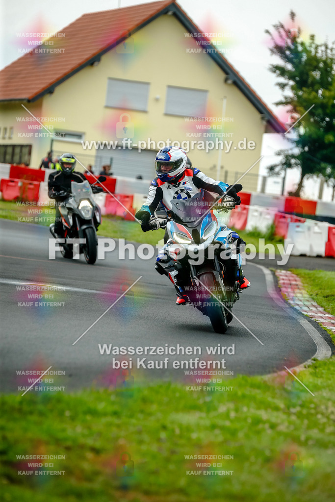 VBK-3747 | Hier findet Ihr Bilder von Touristenfahrten auf der Nürburgring Nordschleife oder von anderen Veranstaltungen die ich besucht habe. Viel Spass beim Durch Schauen 