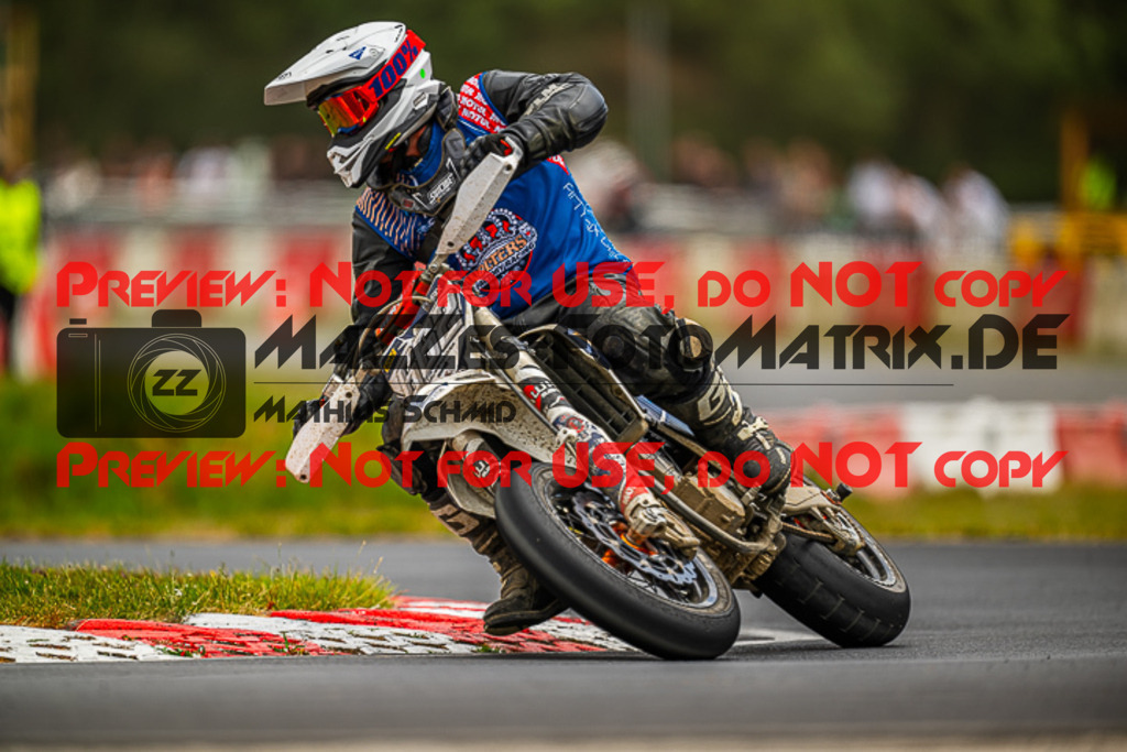 MaZZes_FotoMatrix_230702_1024 | S4