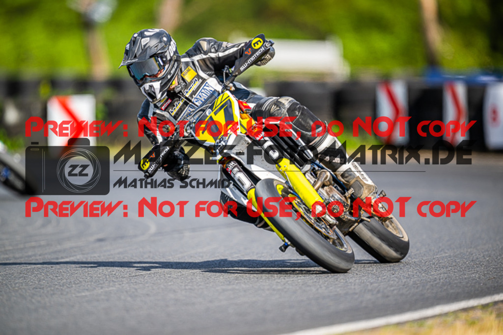 MaZZes_FotoMatrix_220528_3123 | Fotograf Mathias Schmid
Sportfotograf,
Eventfotograf,
Hochzeitsfotograf,
Portraitfotograf