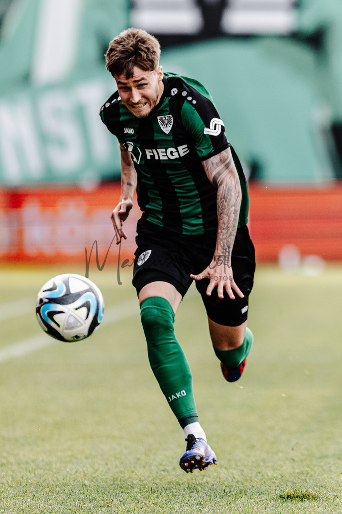 3. Liga, Saison 2023/24, 32. Spieltag: SC Preußen Münster - Jahn Regensburg | Münster, 06.04.2024: 3. Liga, 32. Spieltag, SC Preußen Münster gegen Jahn Regensburg im LVM-Preußenstadion in Münster. Foto: sportfotografie.ms | Markus Paletta - Realisiert mit Pictrs.com