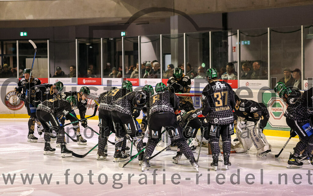 2024-02-16_004_TSV_Erding_gegen_ERSC_Amberg | Erding, Deutschland, 16.02.2024:
Eishockey, Bayernliga Playoffs 2023 / 2024, 1. Spieltag, TSV Erding gegen ERSC Amberg, Endergebnis: 1:2

Foto: Christian Riedel / fotografie-riedel.net