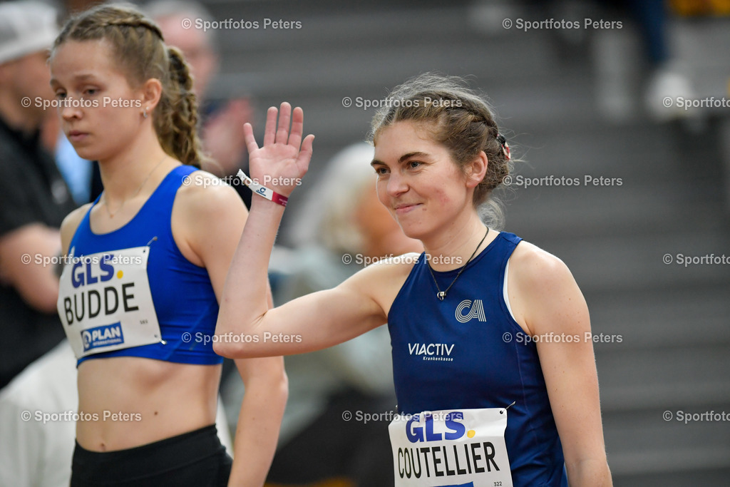 DM Halle 2026_Samstag-11 | 28.02.2026, xkaix, Leichtathletik Deutsche Meisterschaften Halle 2026,  v.l. Adia Budde (LAV Stadtwerke Tübingen), Vera Coutellier (Cologne Athletics) - Realisiert mit Pictrs.com