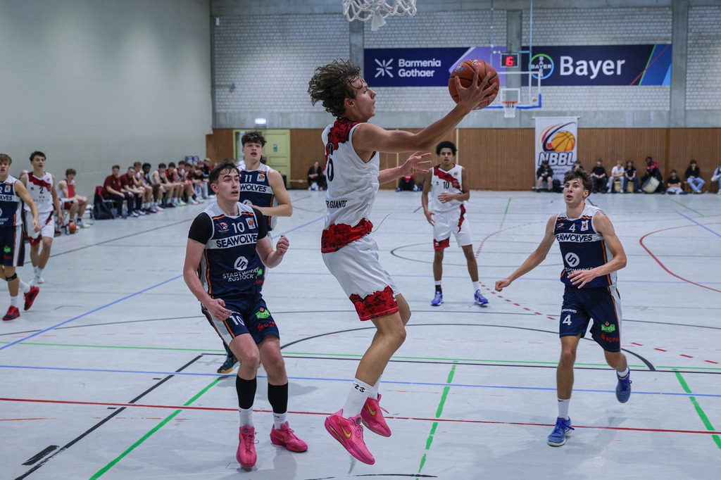 NBBL BAYER GIANTS vs Rostock Seawolves-92 | Fotos von Basketballspielen aus dem Raum NRW fotografiert von Gero Mueller-Laschet und Daniel Schaefer - Realisiert mit Pictrs.com