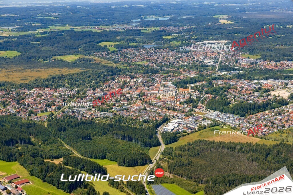 Luftaufnahme von Penzberg - Die Luftaufnahme wurde 2025 vom UL-Flugzeug heraus erstellt ( keine Drohne ) - Hochauflösende Luftaufnahme - für professionelle Ausdrucke geeignet. Die Geschenkidee !Mit Lizenz und Bildrechte bestellbar